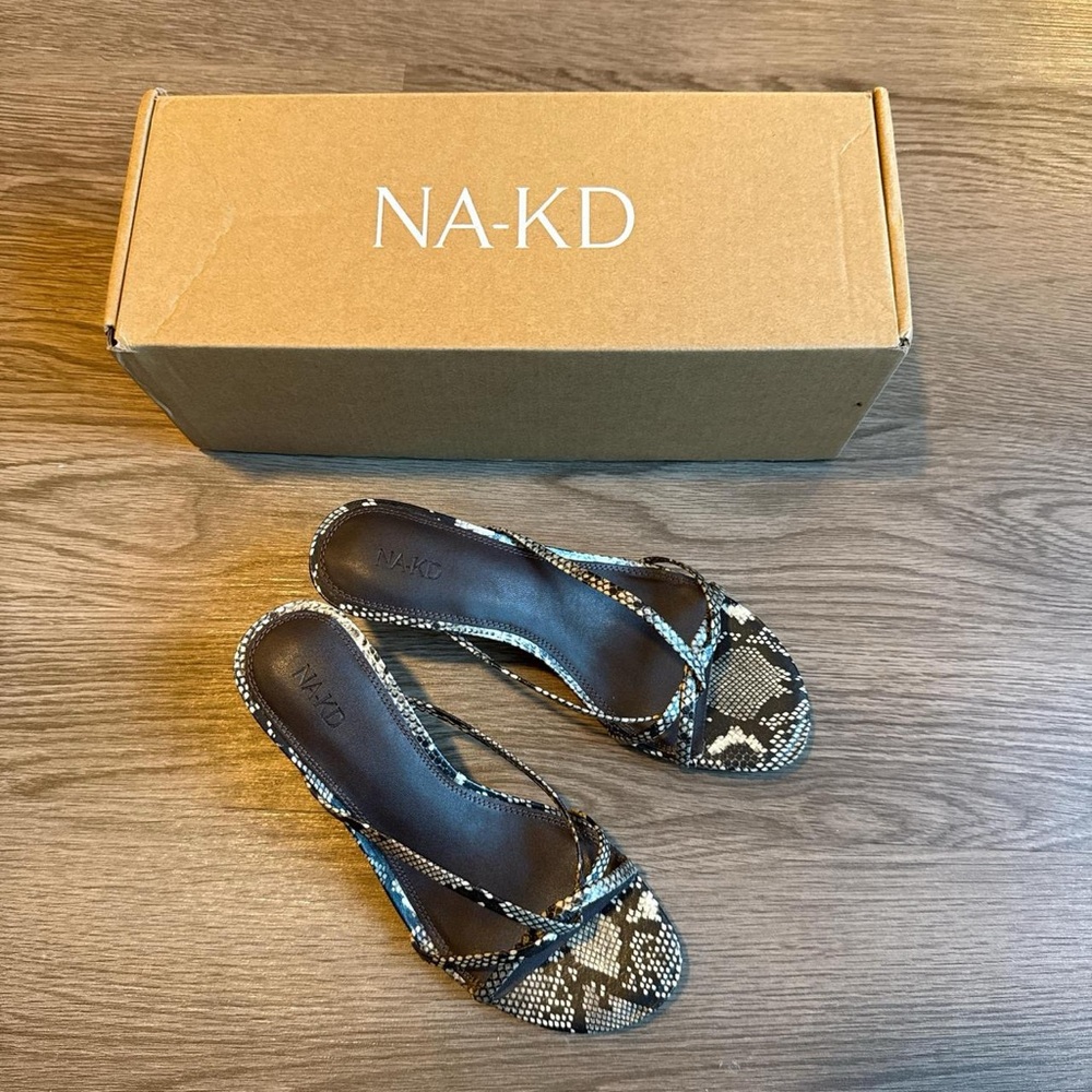 NA-KD Strappy Snakeskin Kitten Heels Size 6